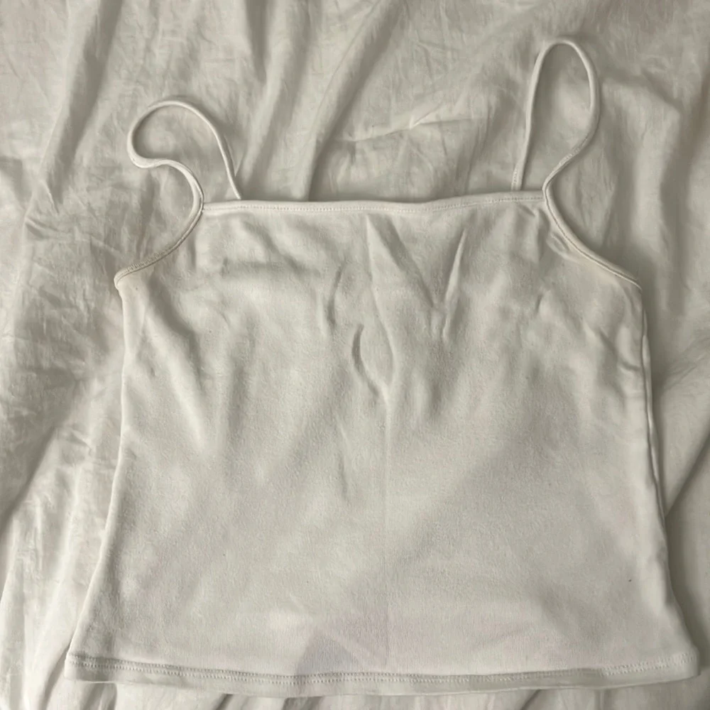 White Crop top - Picture 2 of 4